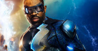 Black Lightning Looks Kind Of Weak, Even For CW Standards